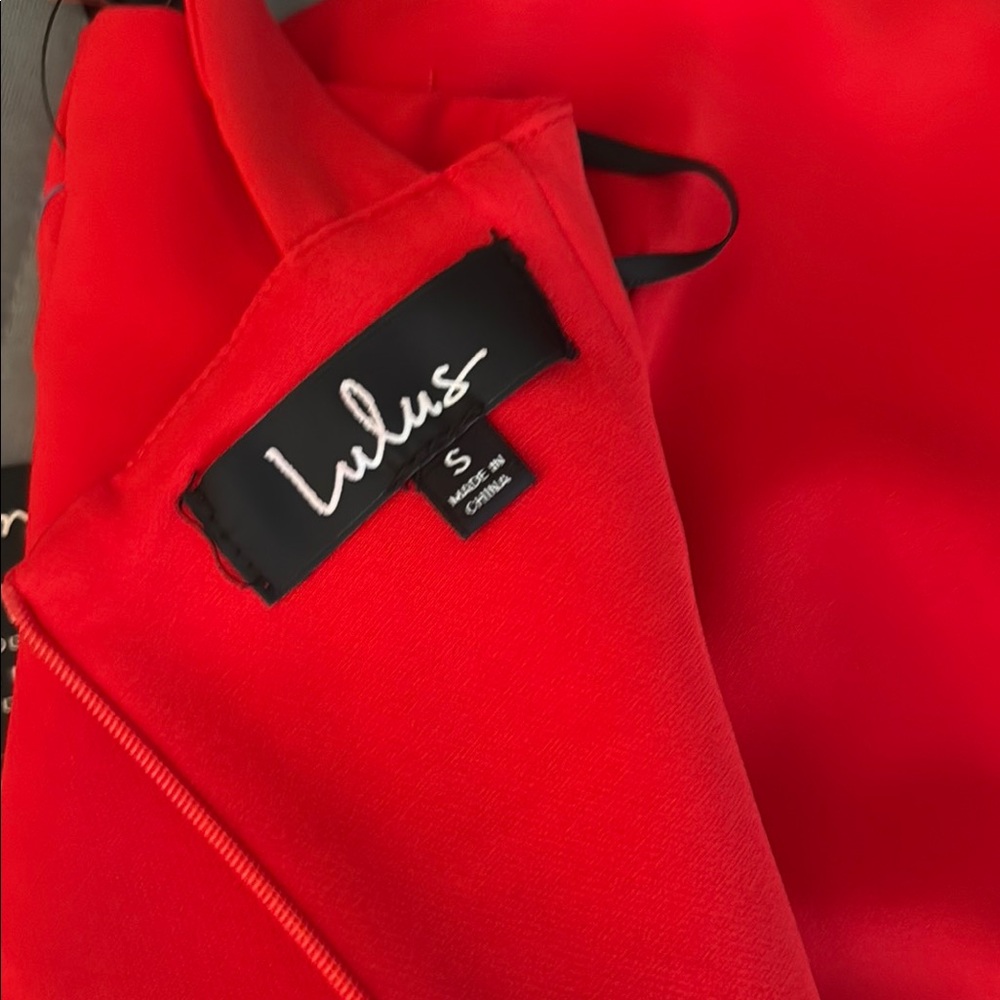 LuLus Red V-Neck Bodycon Dress - Picture 7 of 8